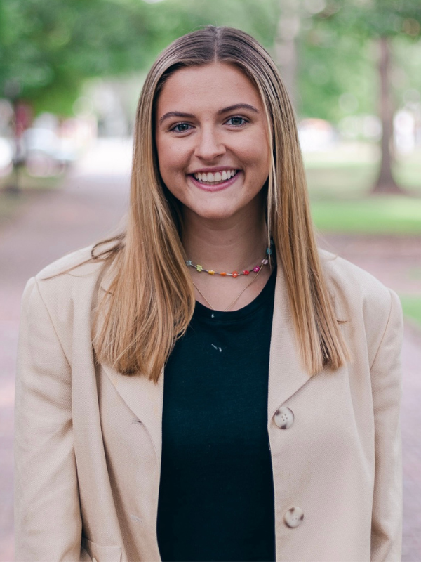 Headshot of Taylor Martin in an outdoor setting