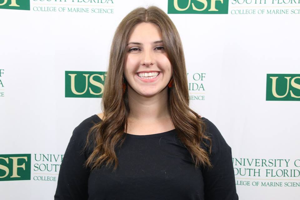 A headshot of Dana Nieuwkerk