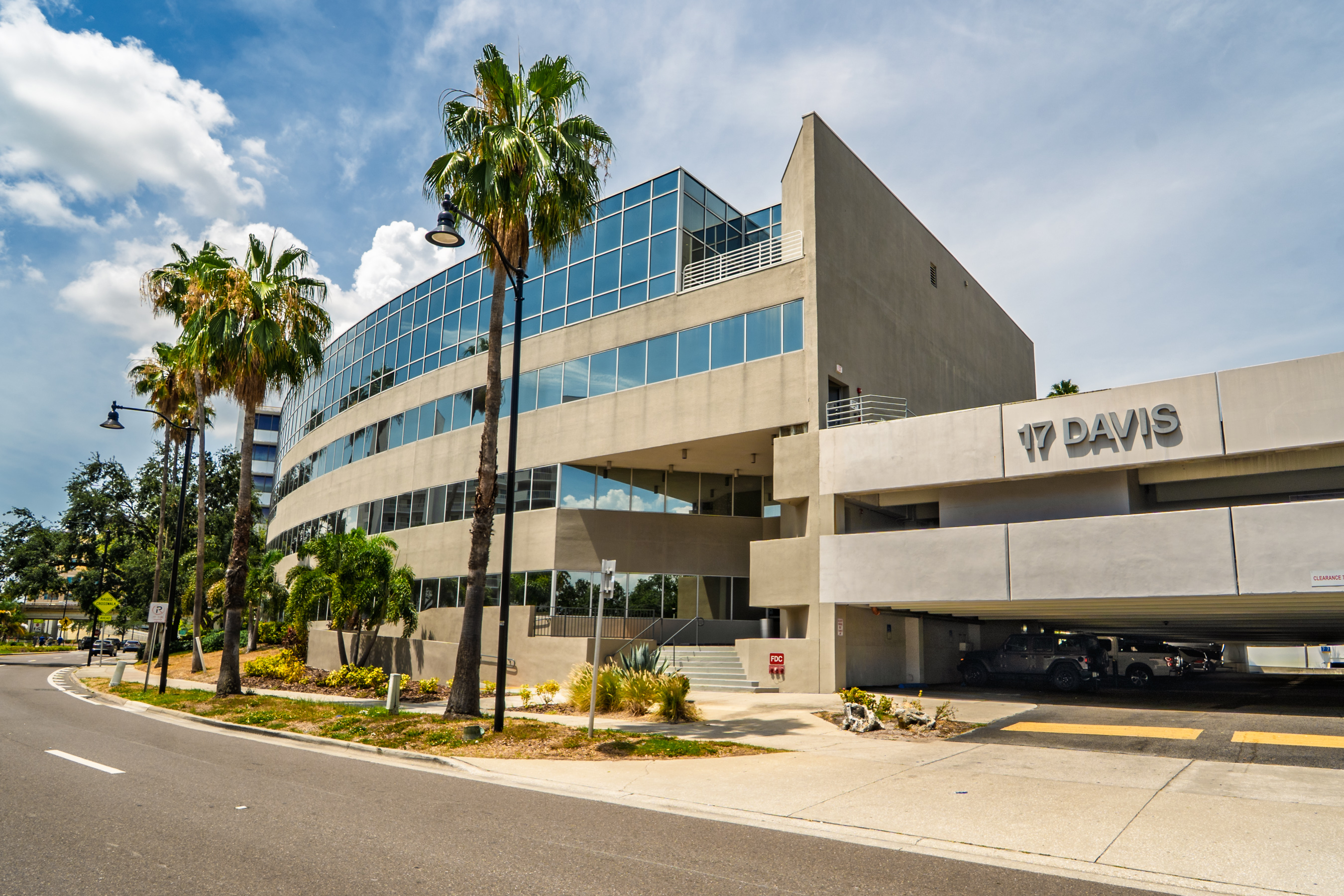 17 Davis Island Center 