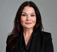 Joann Quinn headshot