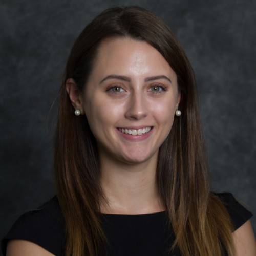 Emily Molnar headshot