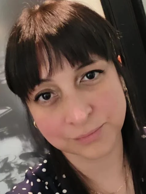 Professional headshot of Shirley Quesada.