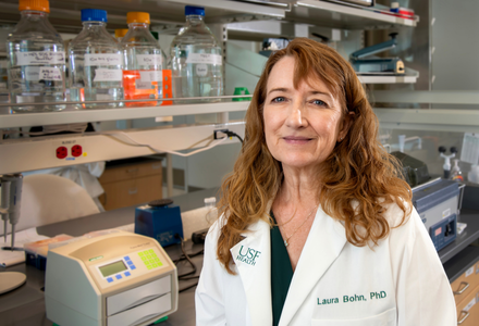 Laura Bohn in lab 