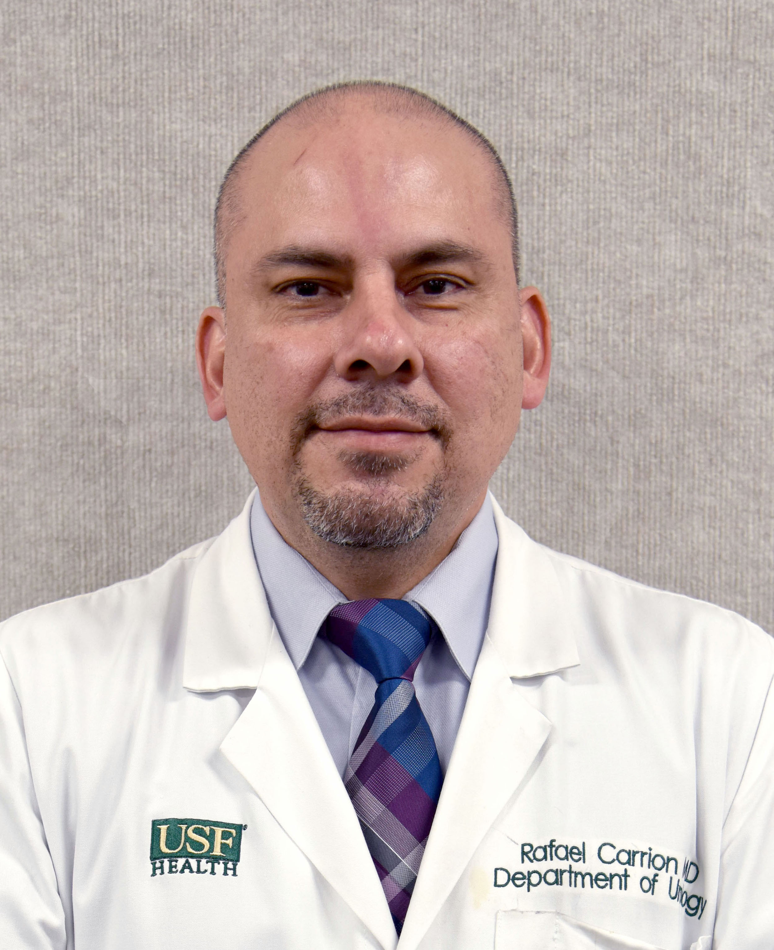 Headshot photo of Rafael Carrion, MD